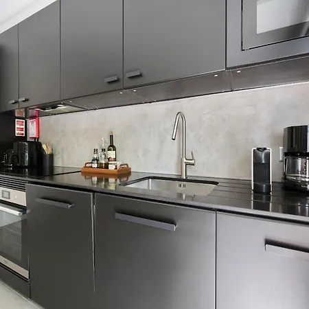 Дом отдыха 20 Daura Aroeira- Private Heated Pool Aroeira (Setubal)