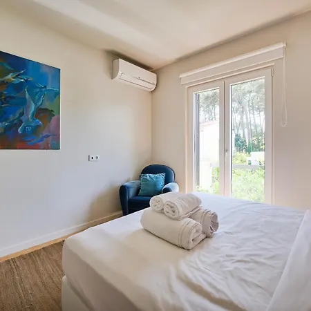 Дом отдыха 20 Daura Aroeira- Private Heated Pool *